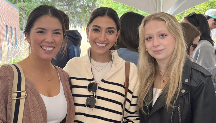 Reagan Cola '23, Jacquie Minasian '23, and Emily Ohlson '23