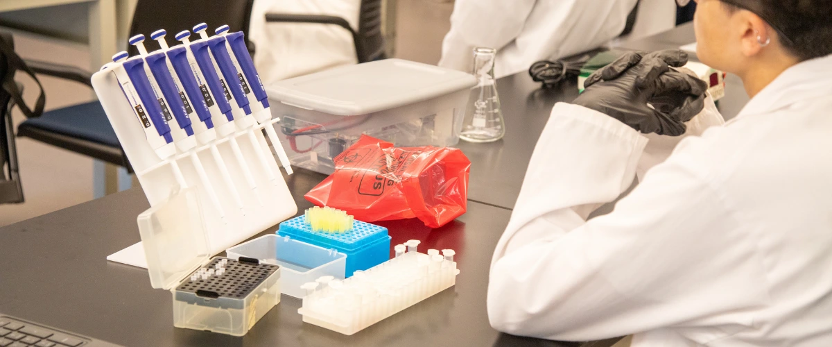 How to Compare Forensic Science Colleges