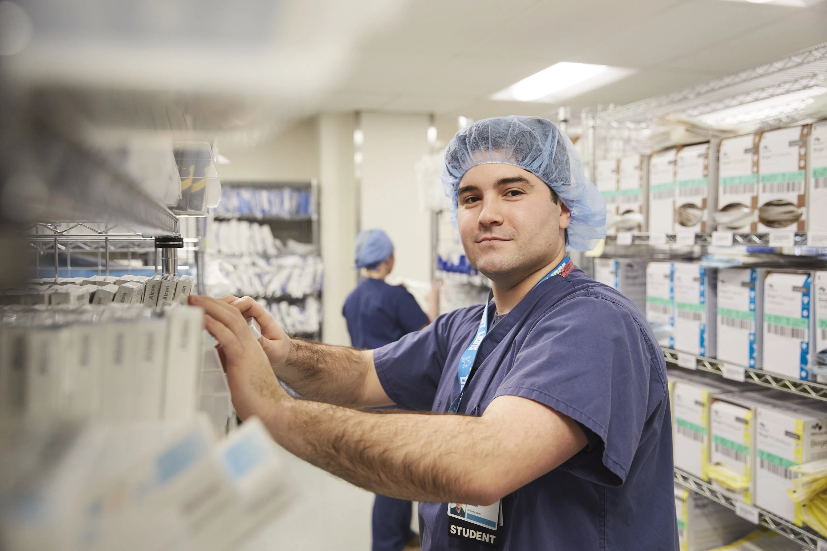 Surgical Technologist Program Length: Certificate Vs Associate