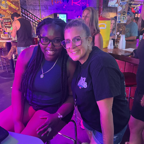 Val Pierre '06 (left) with Ami Ruehrwein Wall ’03